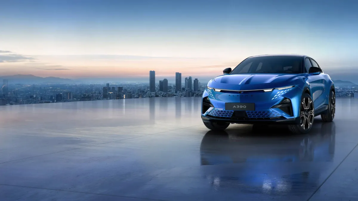 Alpine A390