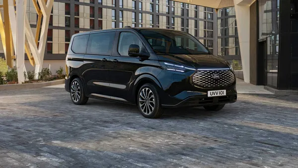 Ford E-Tourneo Custom