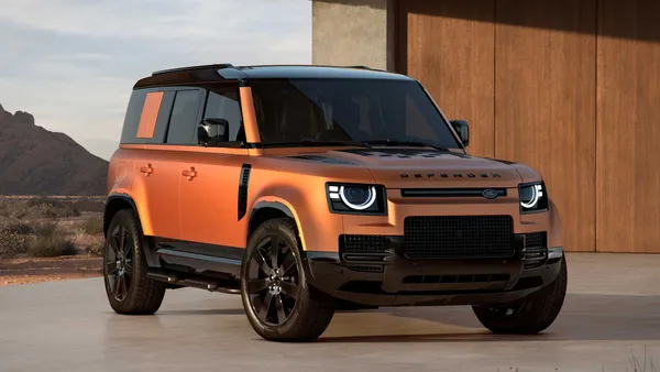 Land Rover Defender 110
