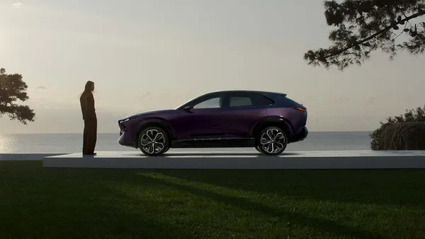 Mazda CX-6e