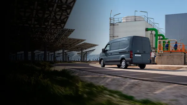 Nissan Interstar