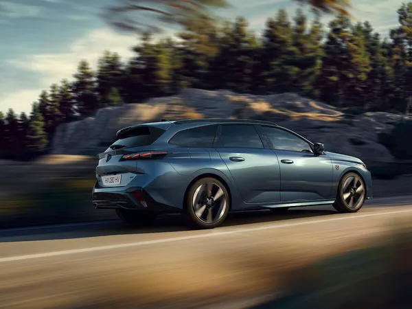 Peugeot E-308 SW