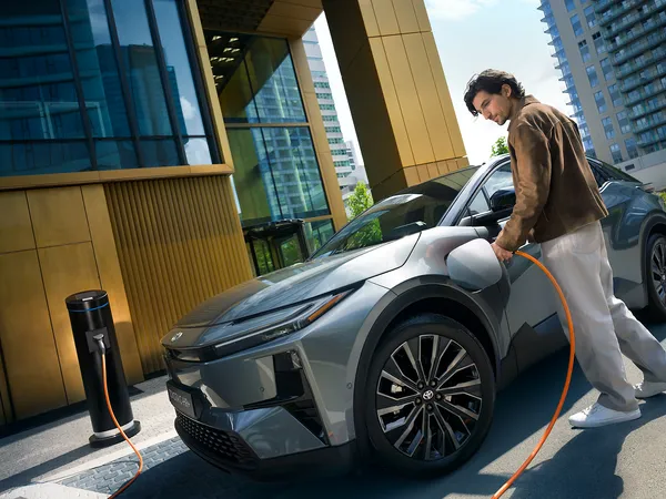 Toyota C-HR+